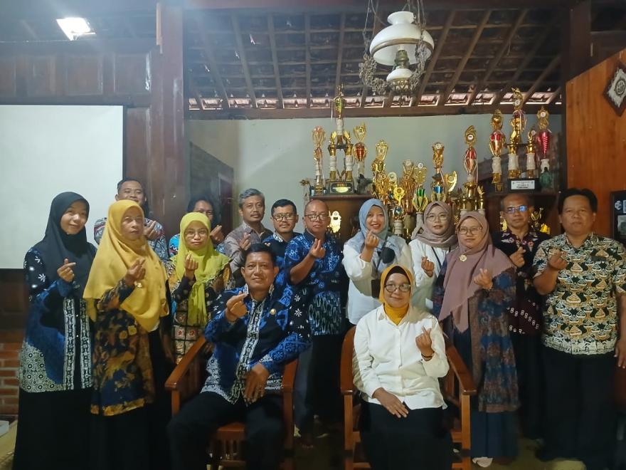 Best Practice Pengelolaan Rumah DataKu ada di Kampung KB Sendangsari